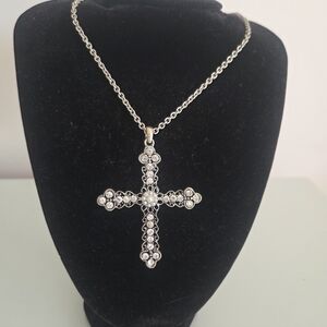 Elegant Rhinestone Cross Pendant Necklace